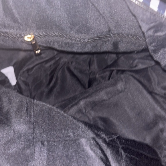 Ashcroft & Abbey Striped Tote NWT - Picture 4 of 5